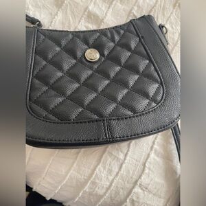 Black nine wet purse